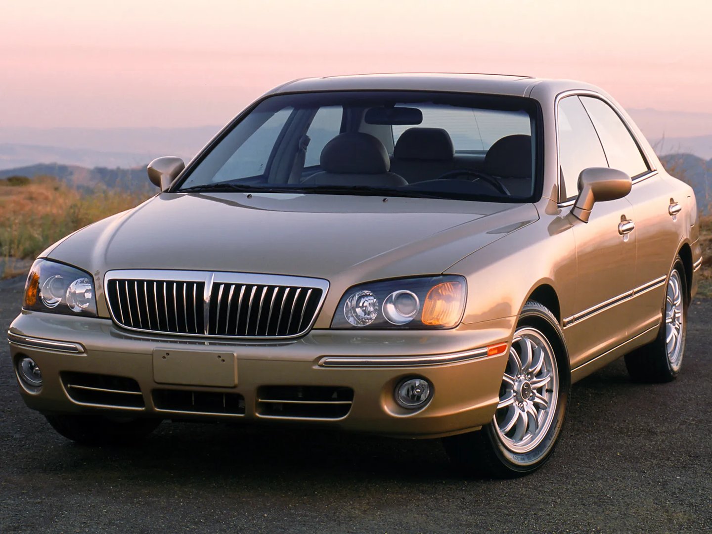 XG  Sedan