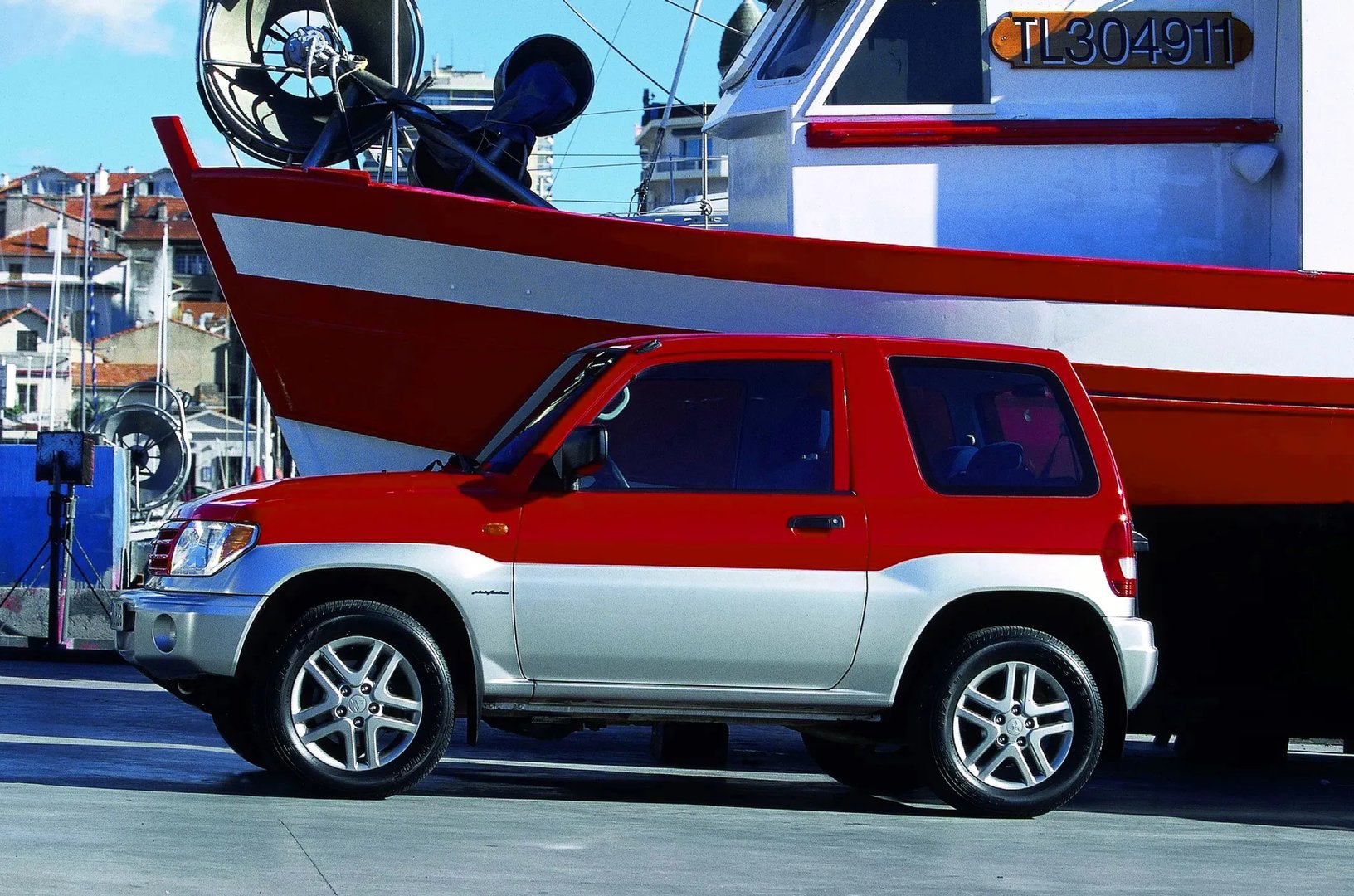Mitsubishi_Pajero_Pinin_1_generation__SUV_3-doors__6.jpg