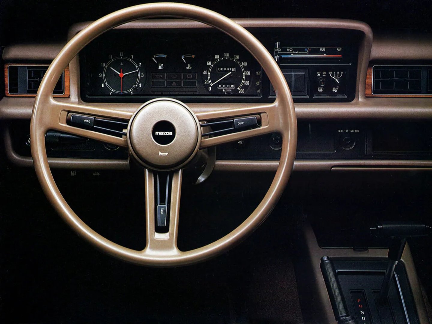 Mazda_929_1_generation_restyling__Sedan__4.jpg