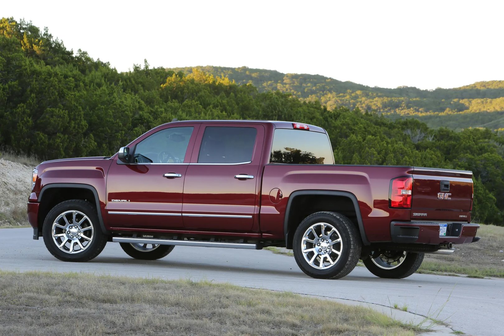 GMC_Sierra_3_generation__Pickup_double-cab__6.jpg
