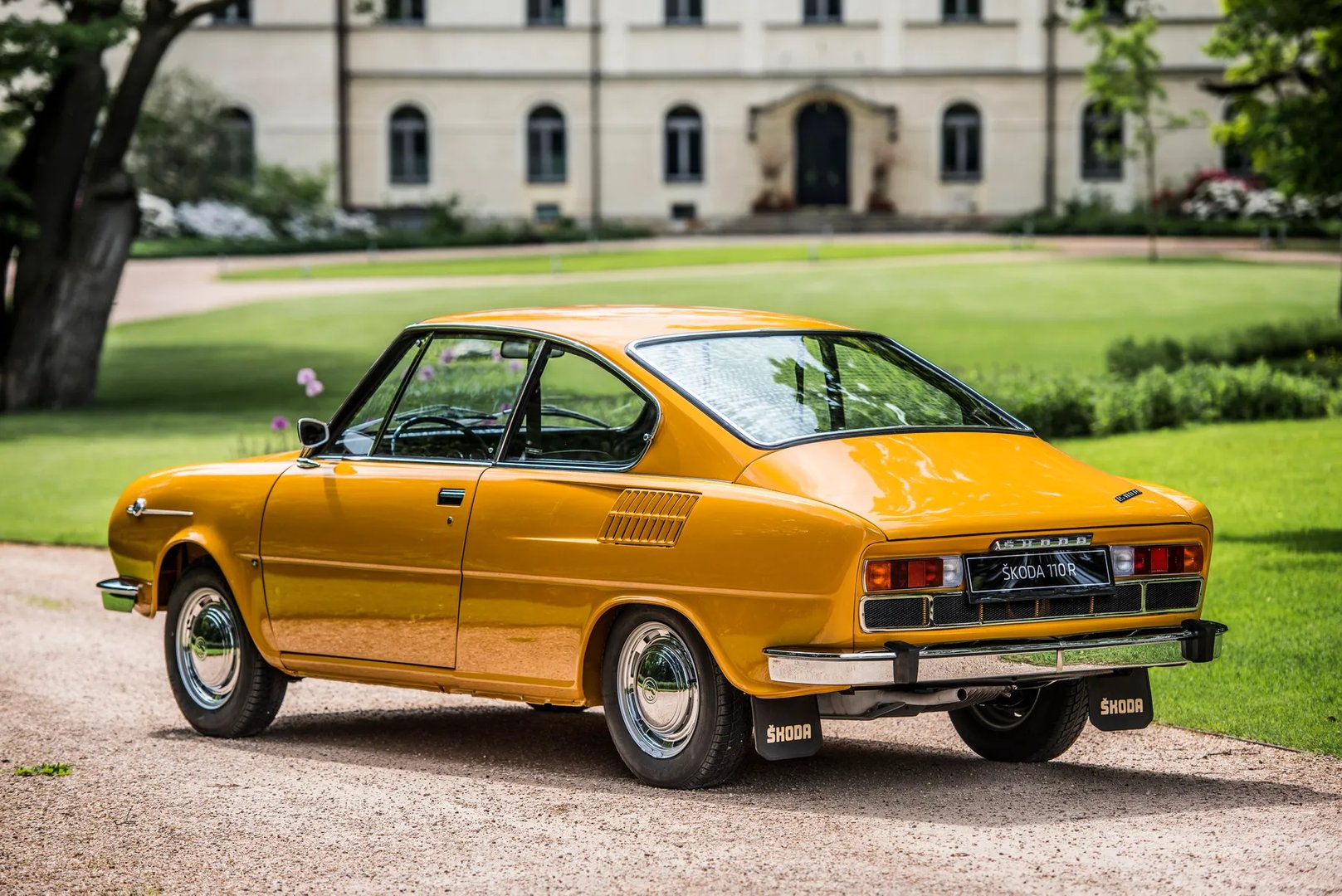 Skoda_100_Series_1_generation__Coupe__8.jpg