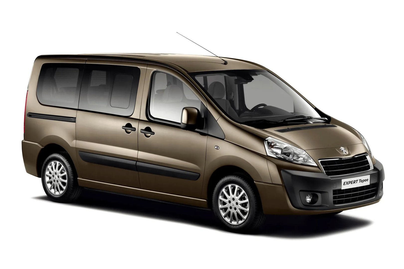 Peugeot_Expert_2_generation_restyling__Minivan__3.jpg