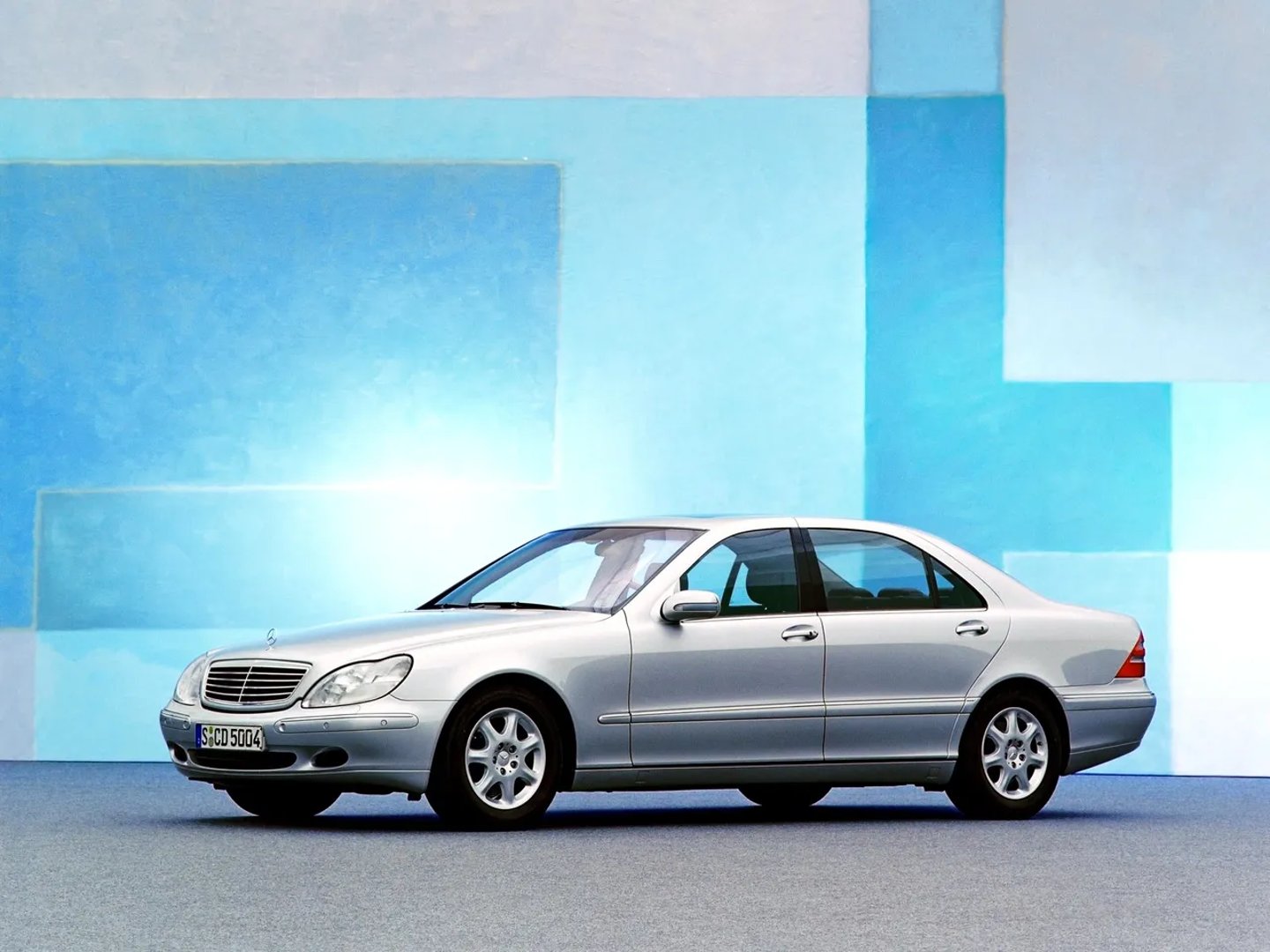 Mercedes_S-Class_4_generation__Sedan_Long__9.jpg