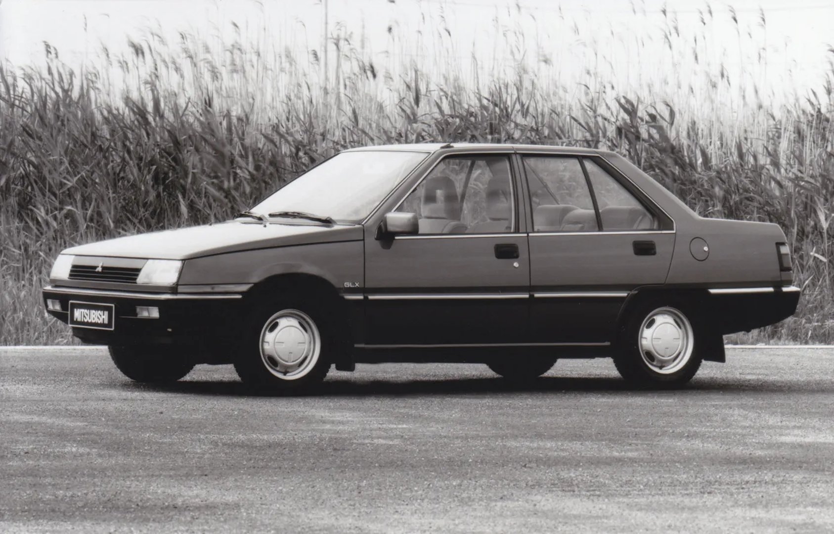 Mitsubishi_Lancer_5_generation__Sedan__2.jpg