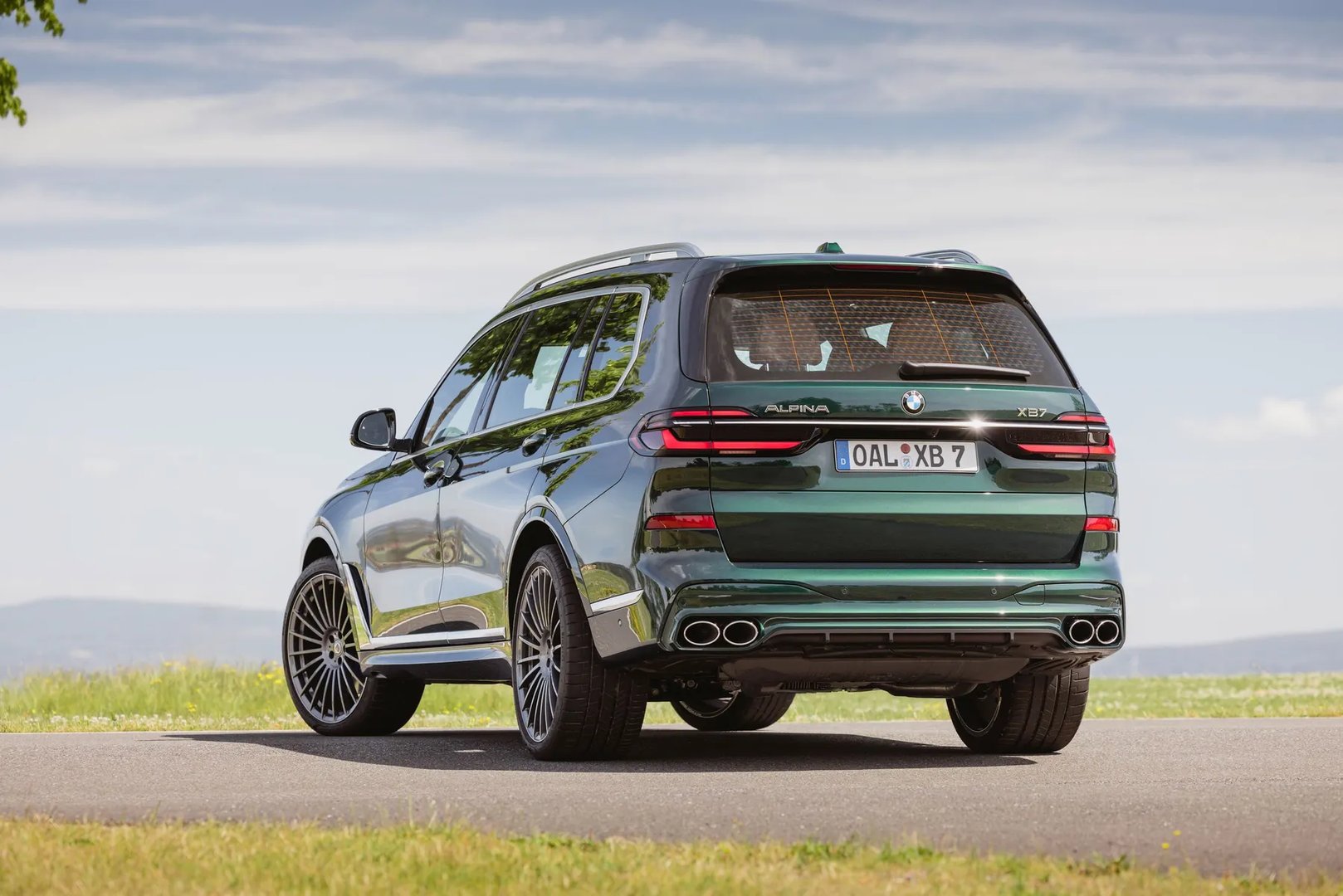 Alpina_XB7_1_generation_restyling__SUV_5-doors__2.jpg