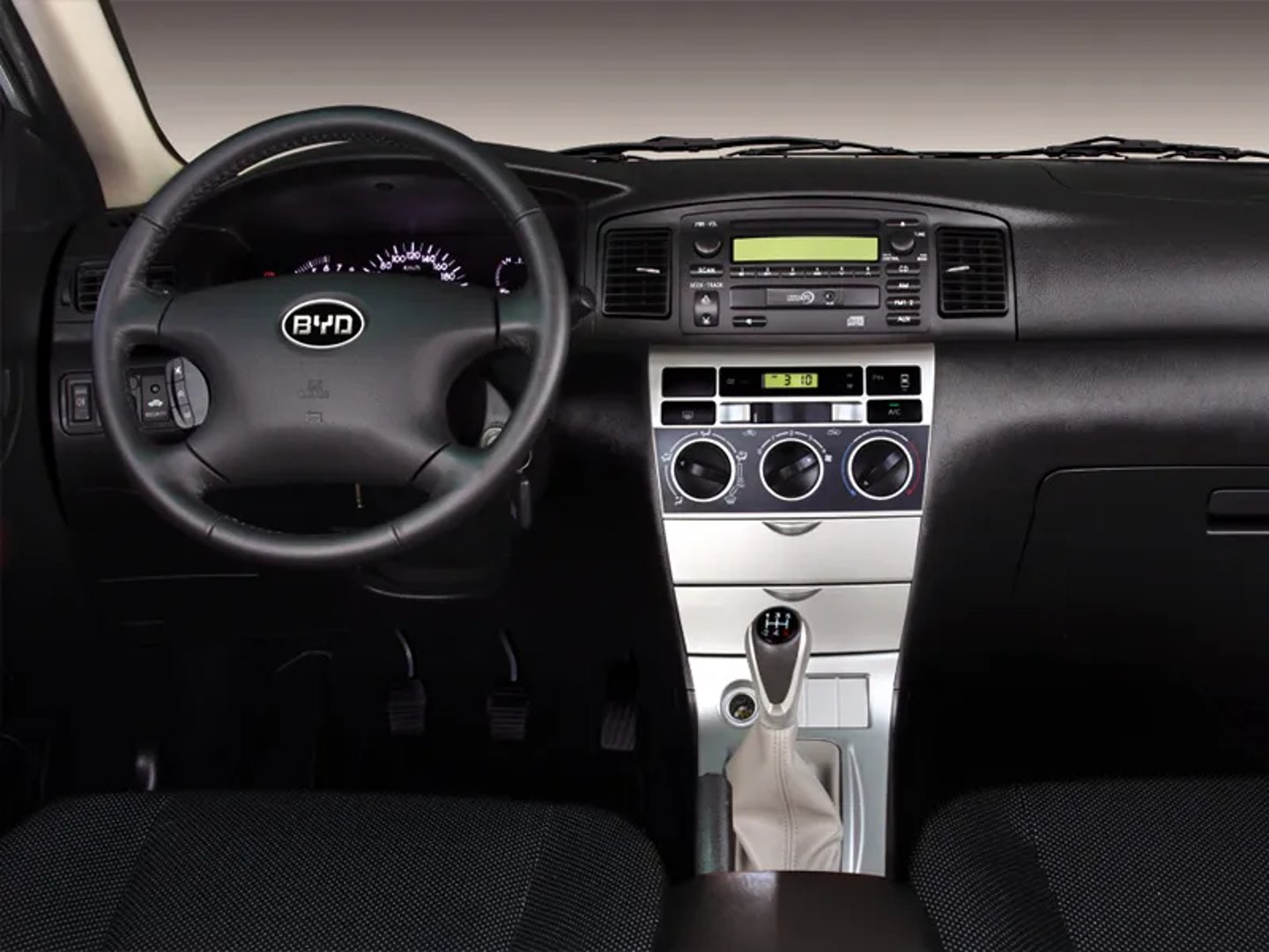 BYD_F3_1_generation__Hatchback_5-door__7.jpg