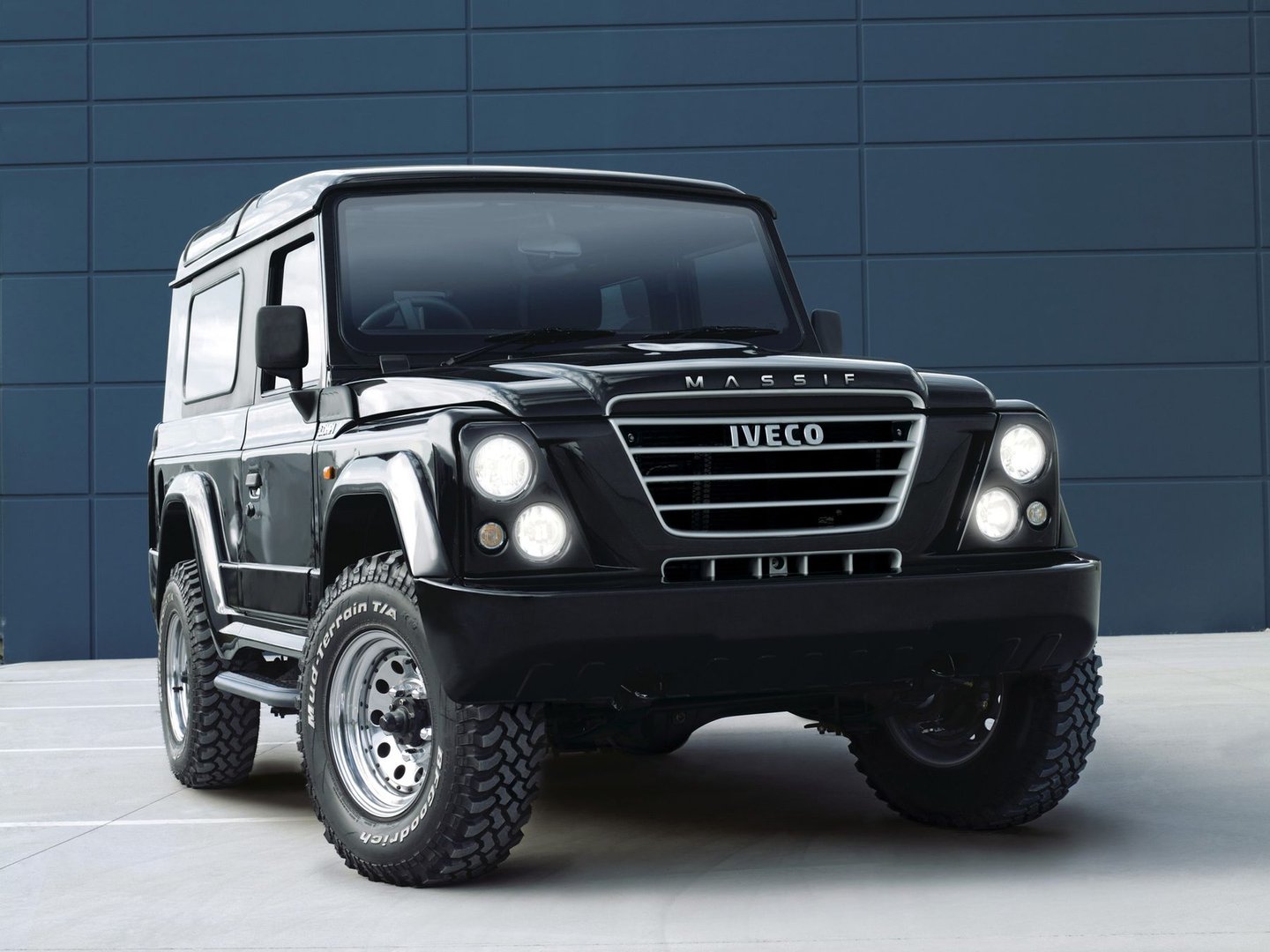 IVECO Massif 1 generation  SUV 3-doors 