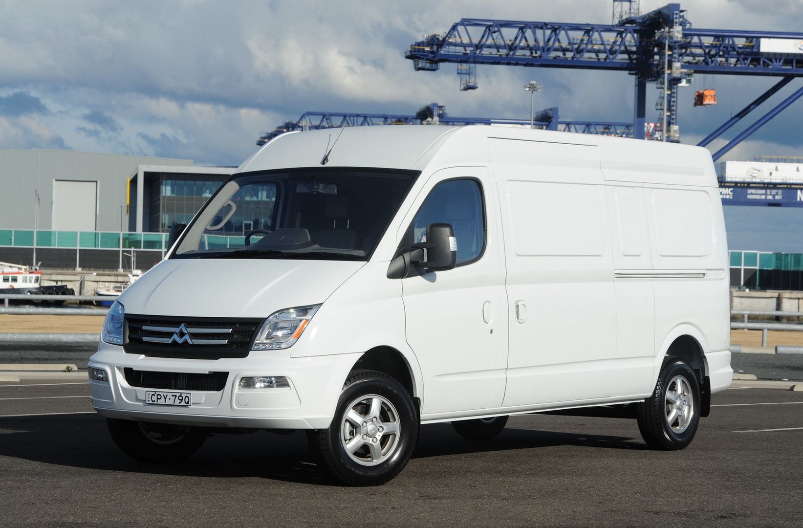 maxus_V80_1_generation__Van__3.jpg