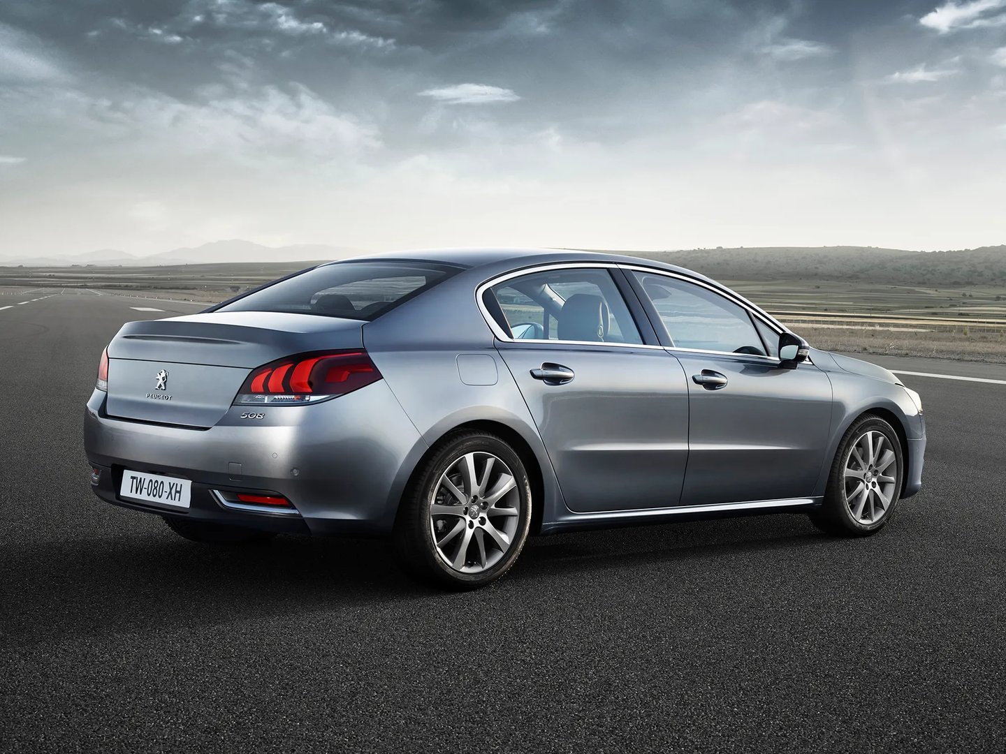 Peugeot_508_1_generation_restyling__Sedan__4.jpg