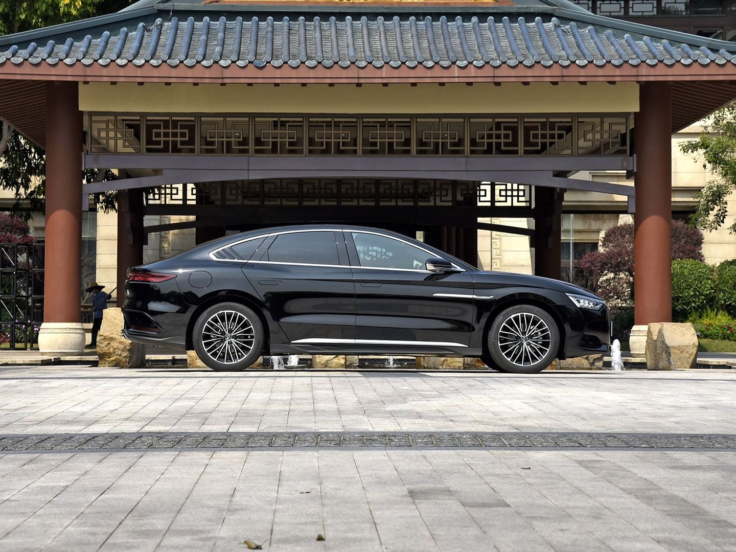byd_Han_1_generation_restyling_1__Sedan__3.jpg