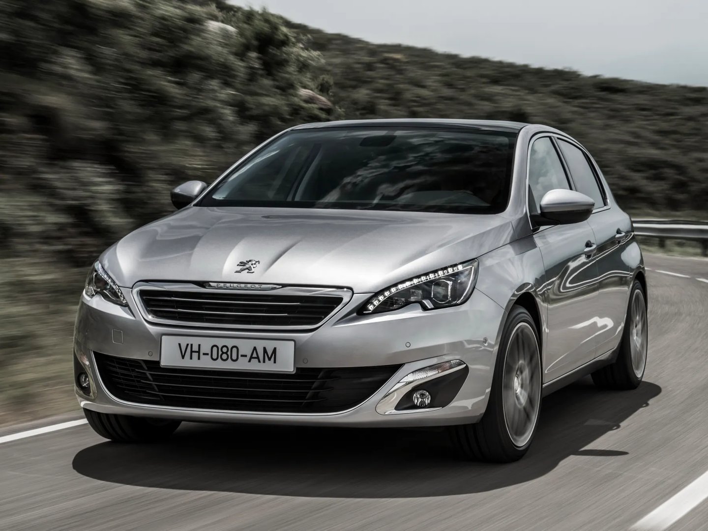 Peugeot_308_2_generation__Hatchback_5-door__12.jpg