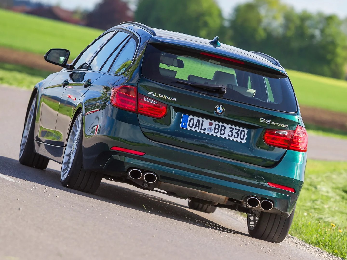 Alpina_B3_5_generation__Estate_5-door__3.jpg