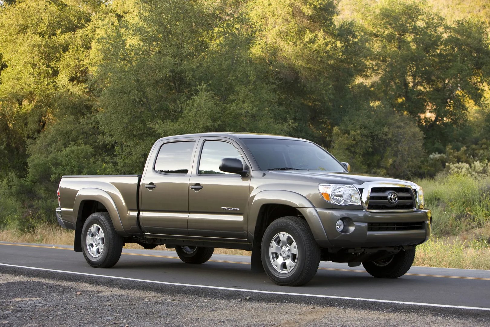 Toyota_Tacoma_2_generation__Pickup_double-cab__5.jpg