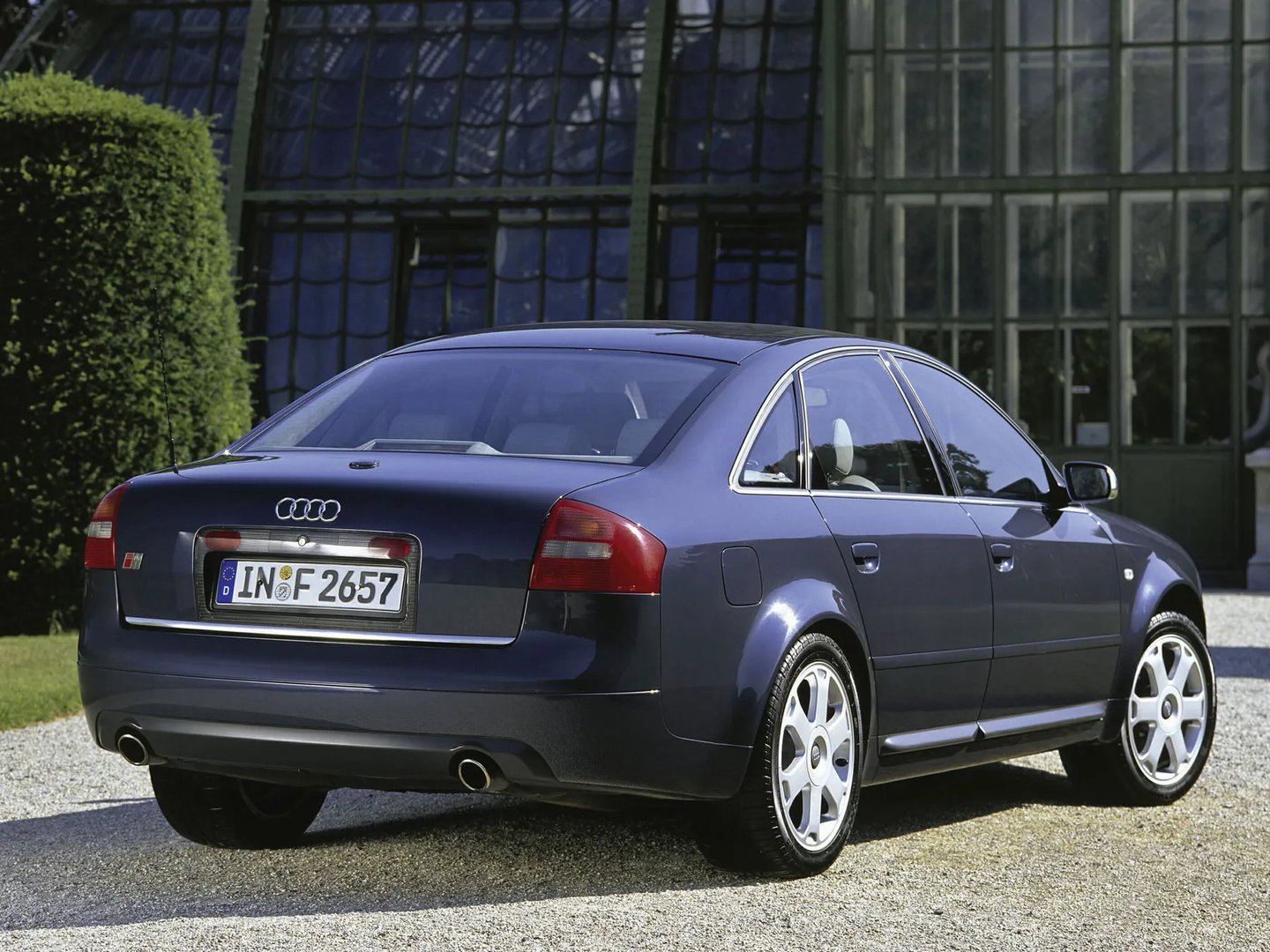 Audi_S6_2_generation__Sedan__7.jpg