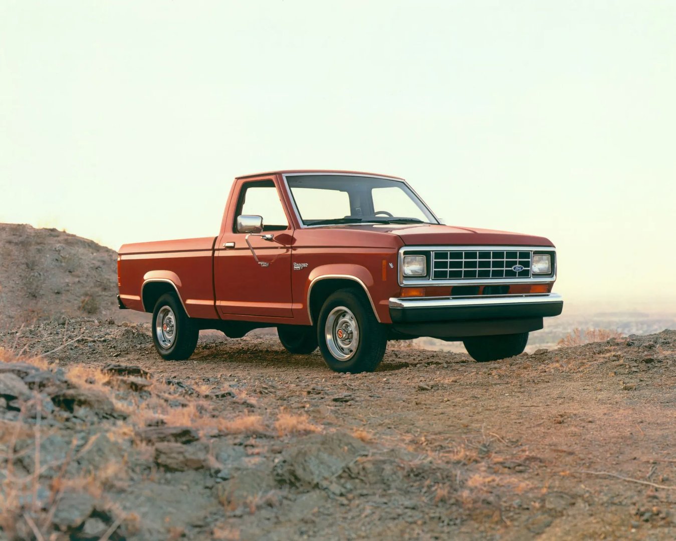 Ford_Ranger_(North_America)_1_generation__Pickup_single-cab__3.jpg