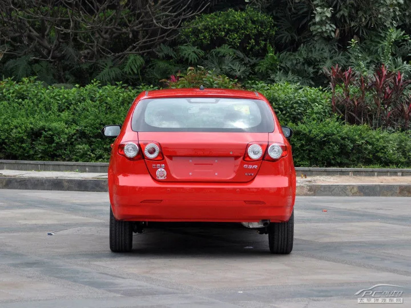 BYD_G3_1_generation__Hatchback_5-door__3.jpg