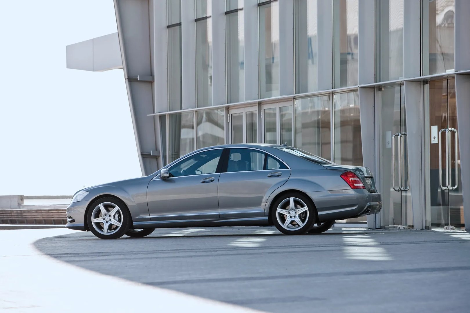 Mercedes_S-Class_5_generation_restyling__Sedan__4.jpg
