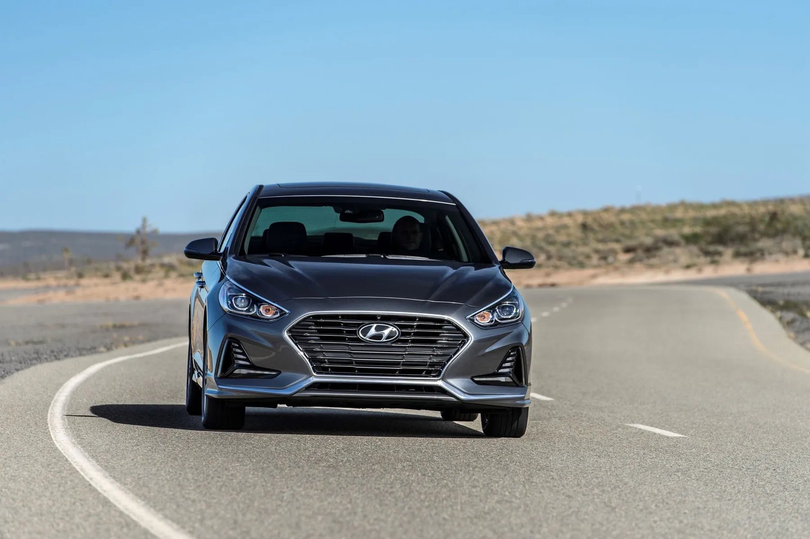 Hyundai_Sonata_7_generation_restyling__Sedan__13.jpg