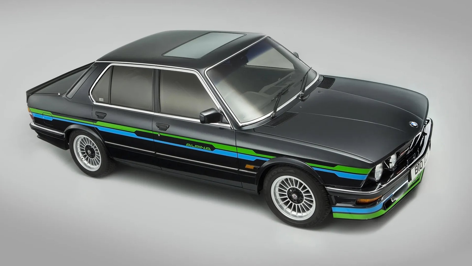 Alpina_B10_1_generation__Sedan__1.jpg