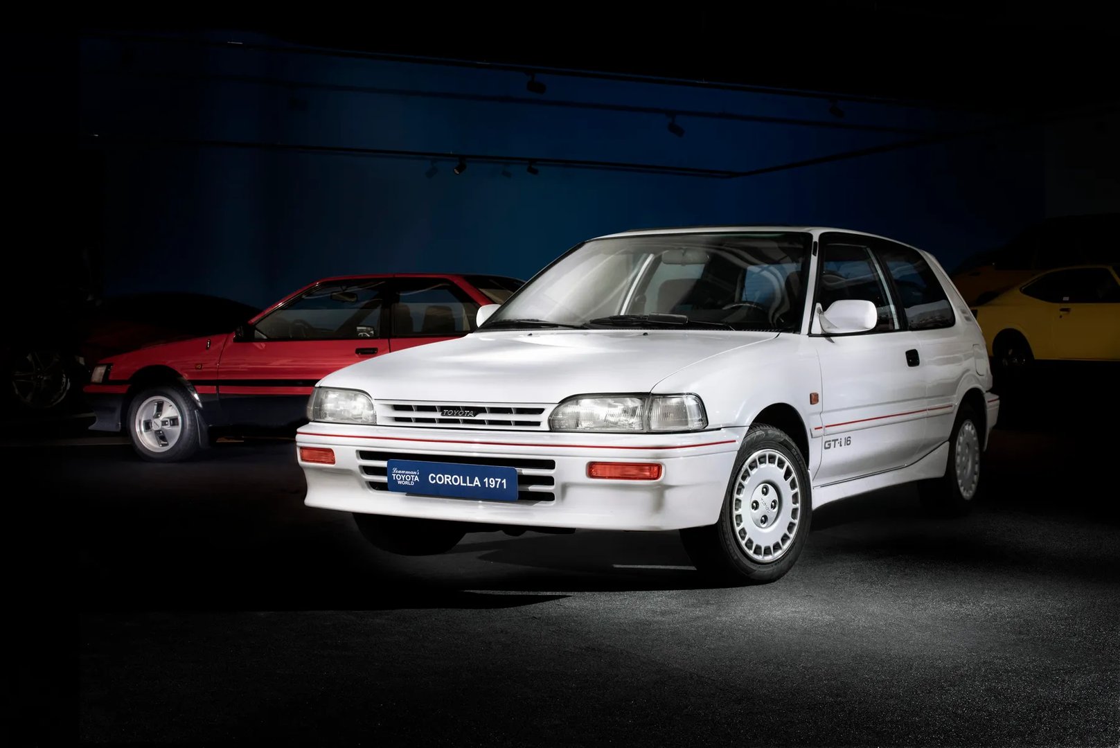 Toyota_Corolla_6_generation__Hatchback_3-door__2.jpg