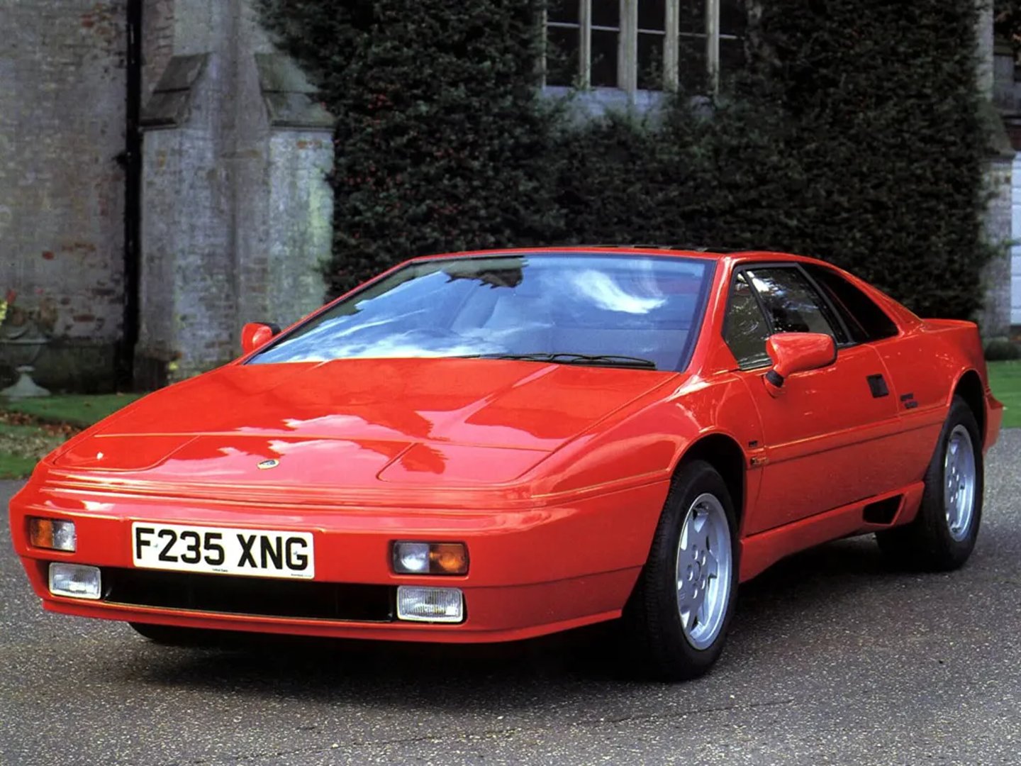 Lotus_Esprit_4_generation__Coupe__8.jpg