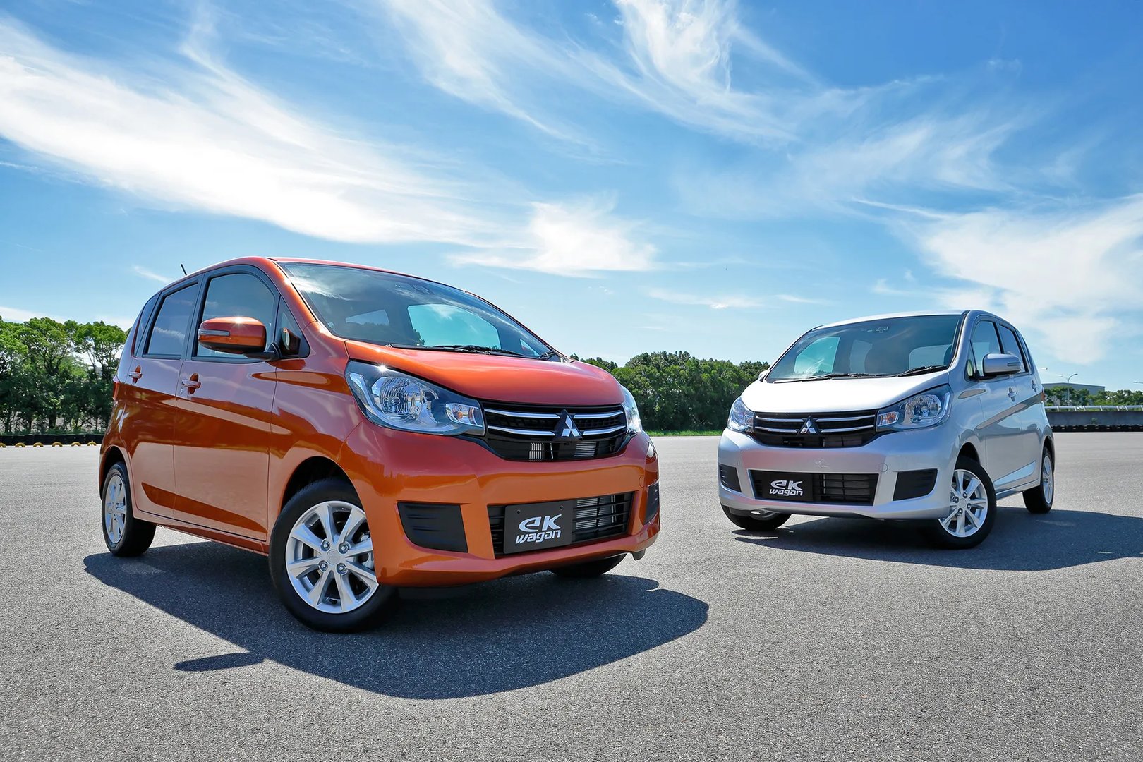 Mitsubishi_eK_Wagon_3_generation_restyling__Microvan__4.jpg