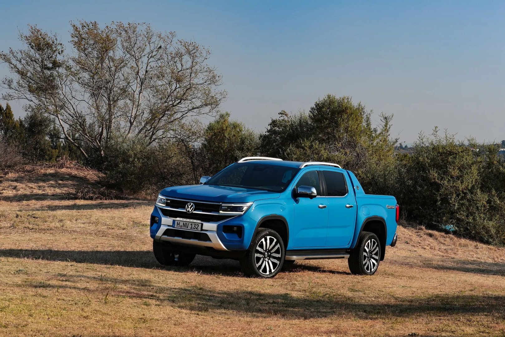—  Pickup double-cab