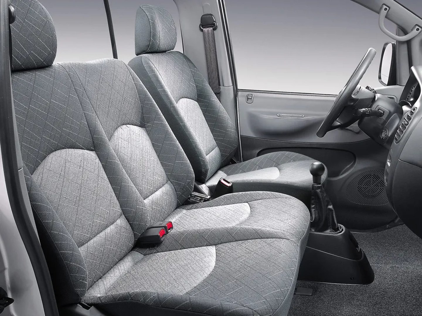 Hyundai_Starex_1_generation_restyling_2__Minivan__2.jpg