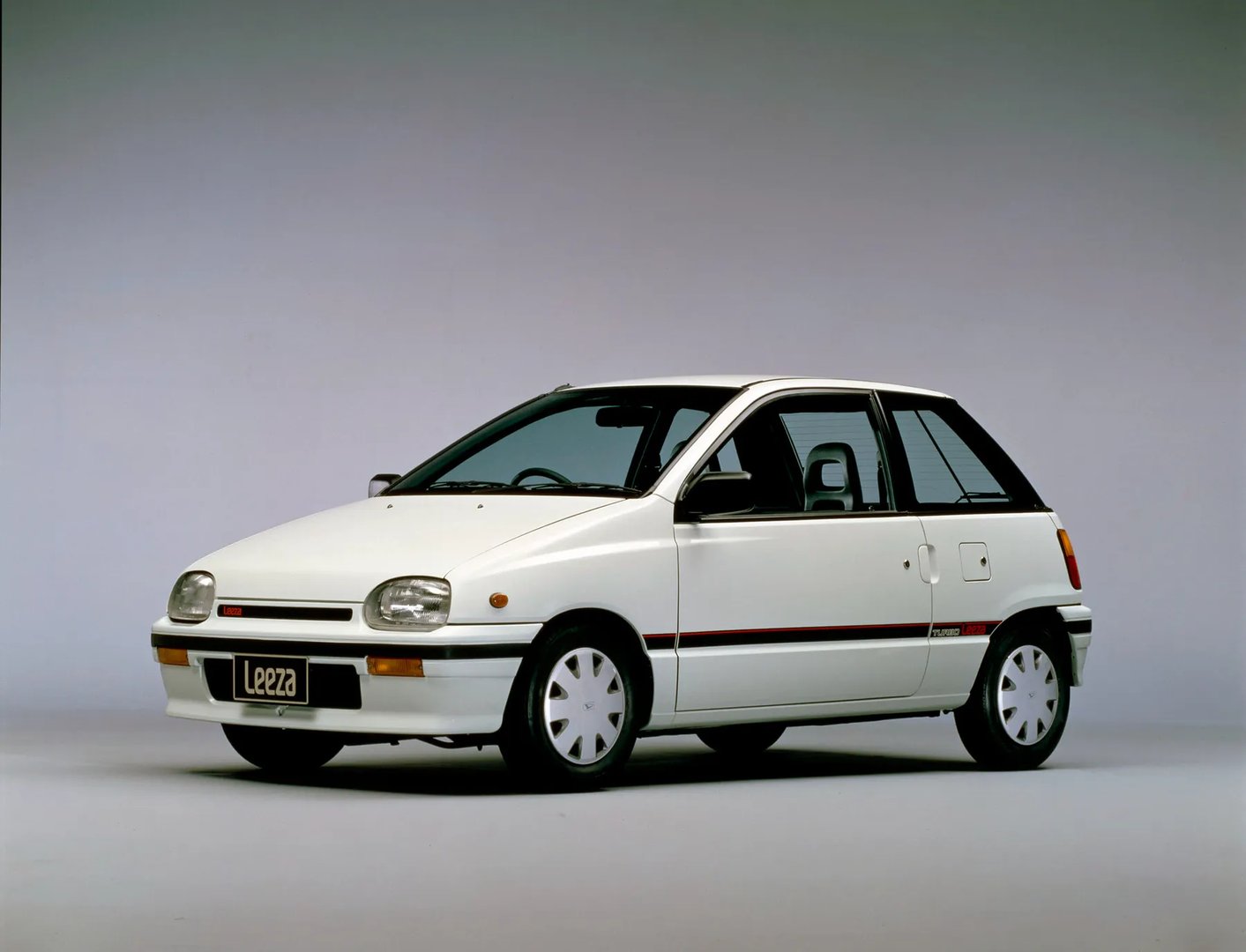 Daihatsu_Leeza_1_generation__Mini_3-doors__1.jpg