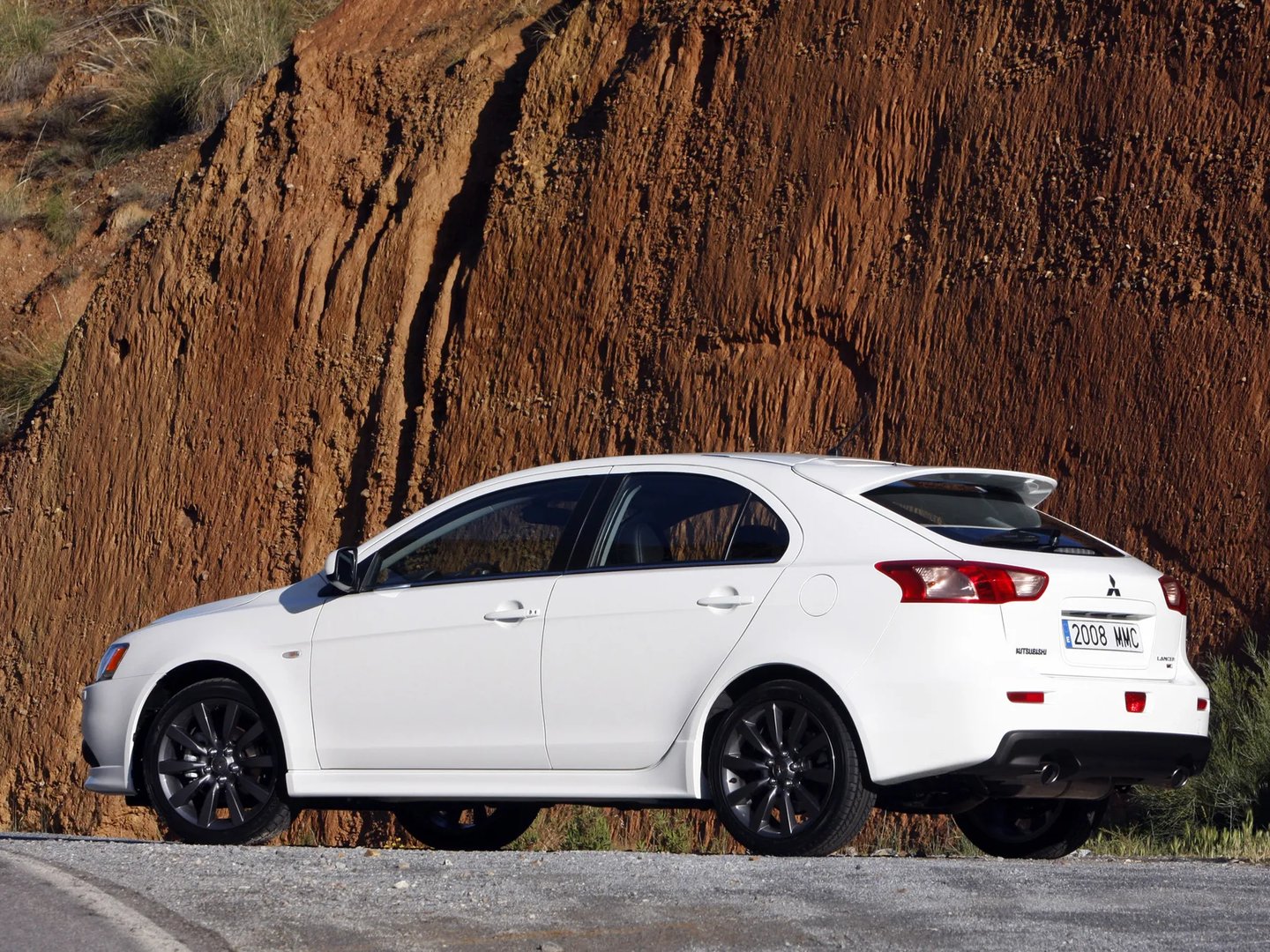 Mitsubishi_Lancer_Ralliart_10_generation__Hatchback_5-door__3.jpg
