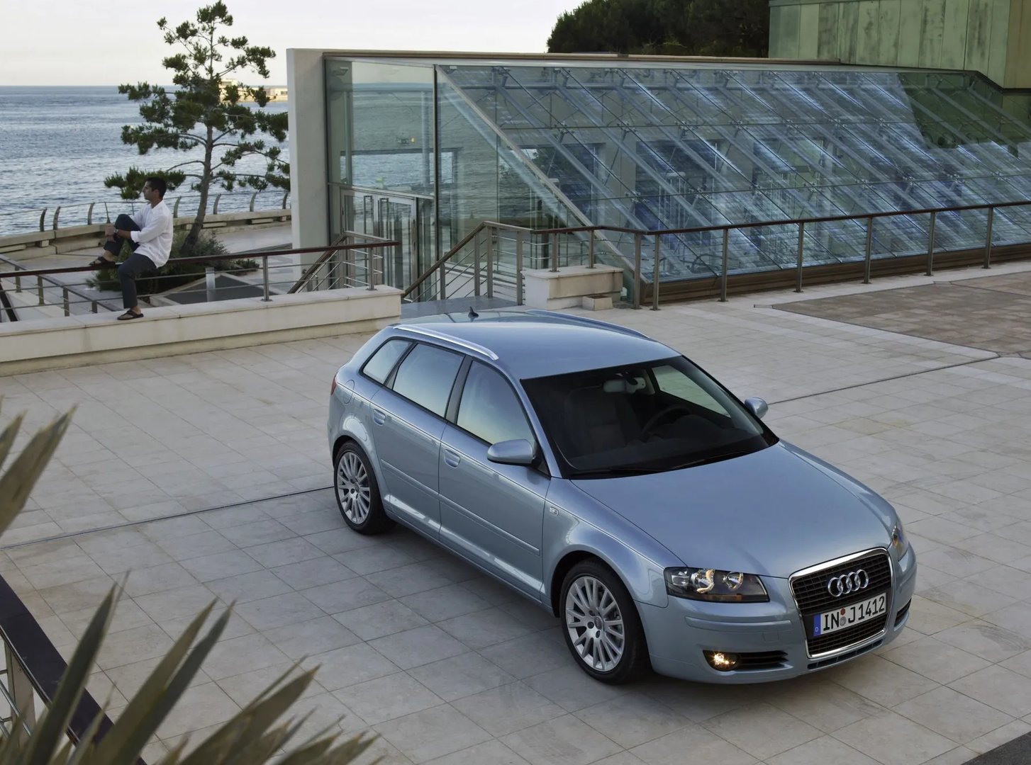 Audi_A3_2_generation_restyling_1__Hatchback_5-door__13.jpg