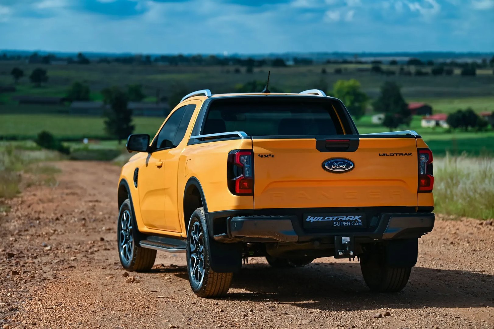 Ford_Ranger_4_generation__Pickup_1.5-cab__2.jpg