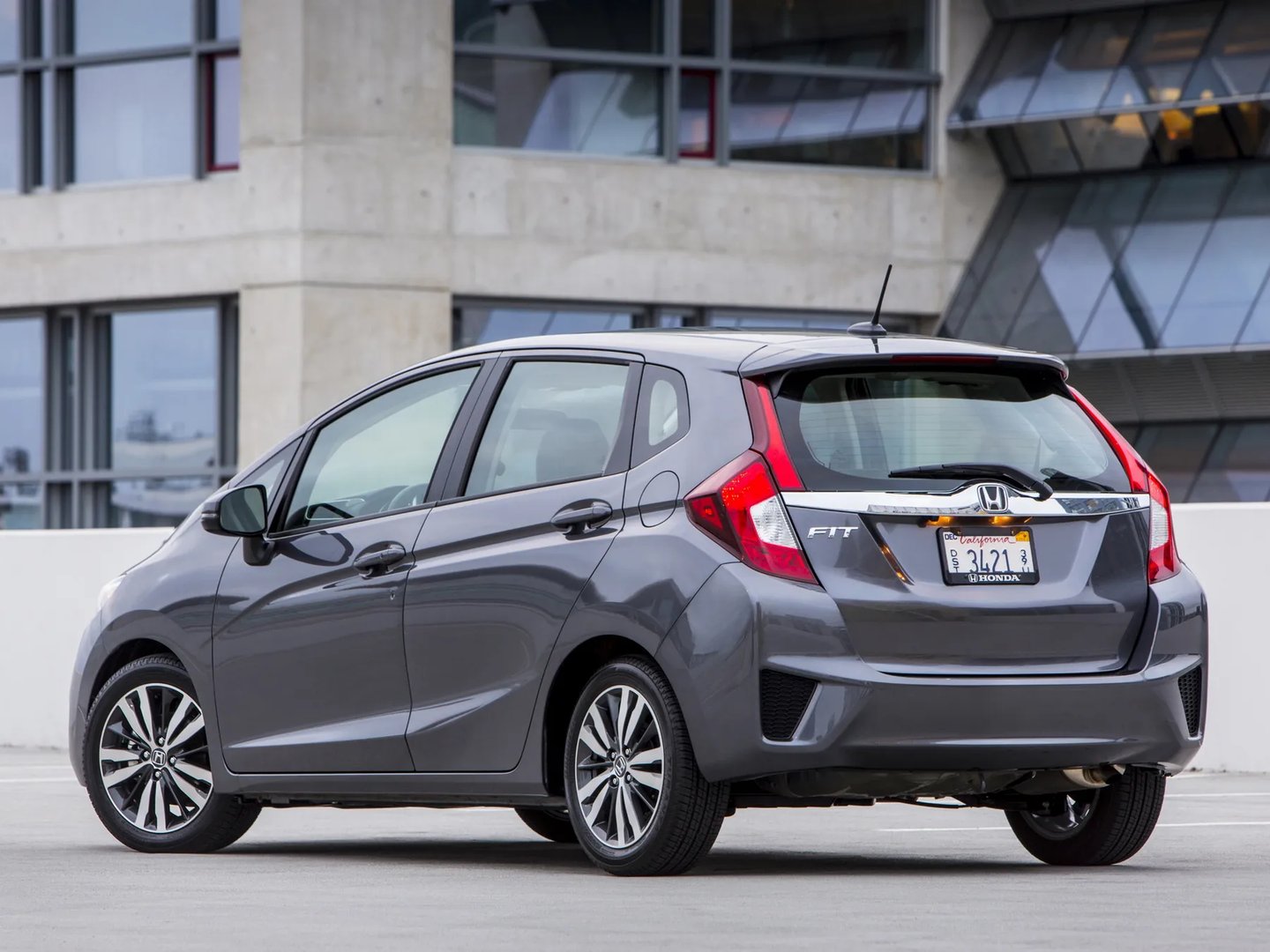 Honda_Fit_3_generation__Mini_5-doors__10.jpg