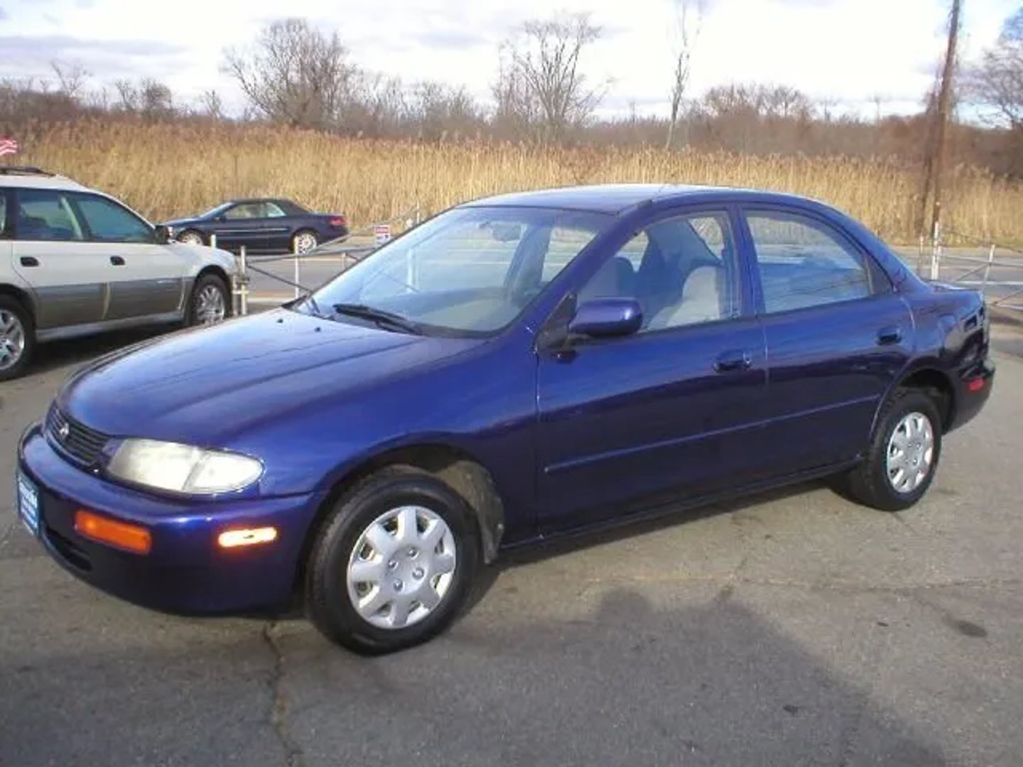 Mazda_Protege_2_generation__Sedan__3.jpg