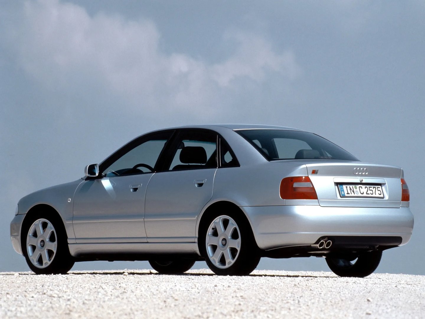 Audi_S4_1_generation__Sedan__2.jpg
