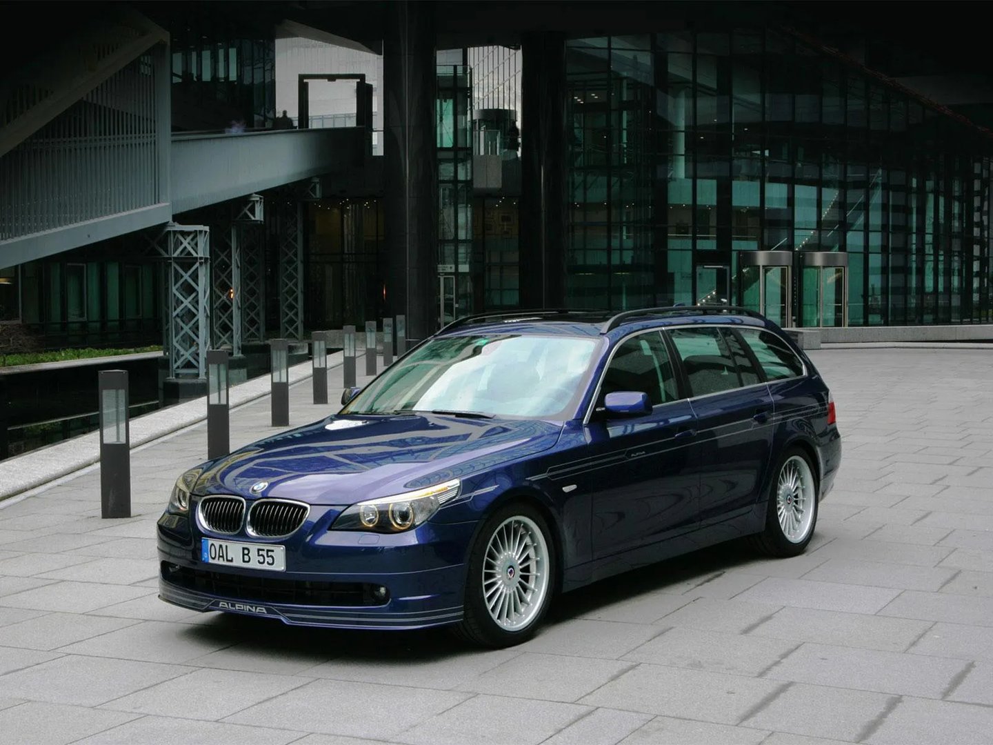 Alpina_B5_1_generation__Estate_5-door__main.jpg