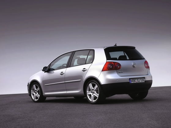 Volkswagen_Golf_5_generation__Hatchback_5-door__11.jpg