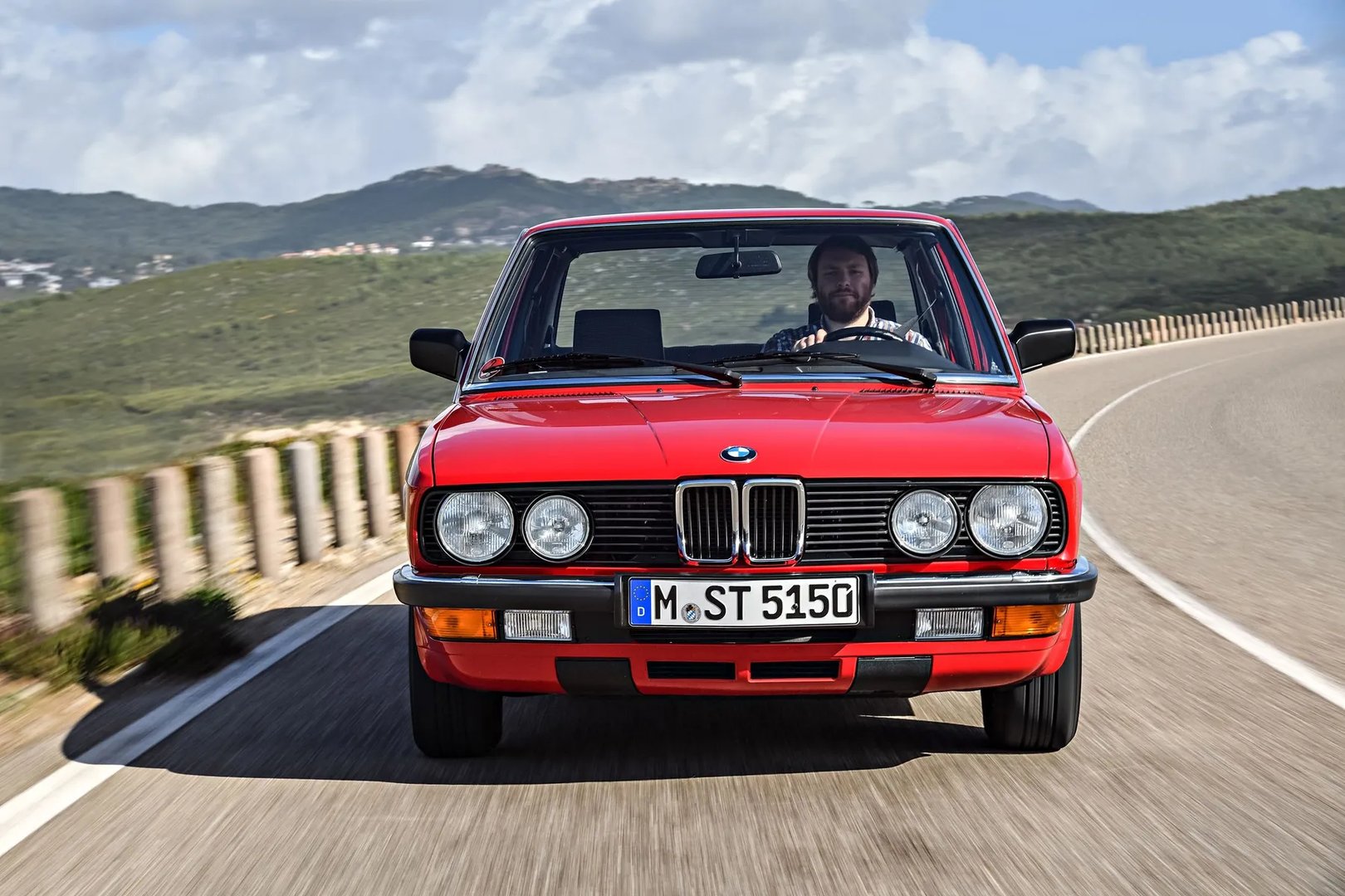 BMW_5_series_2_generation__Sedan__10.jpg