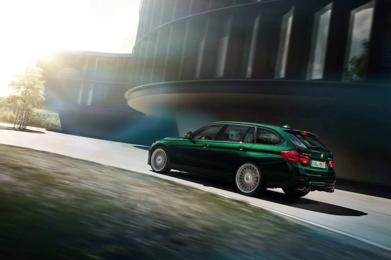 Alpina_B3_5_generation_restyling__Estate_5-door__9.jpg