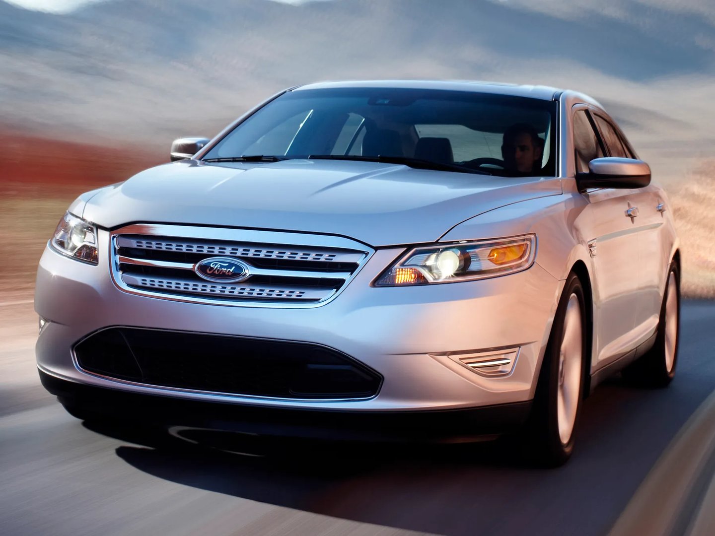 Ford_Taurus_6_generation__Sedan__6.jpg