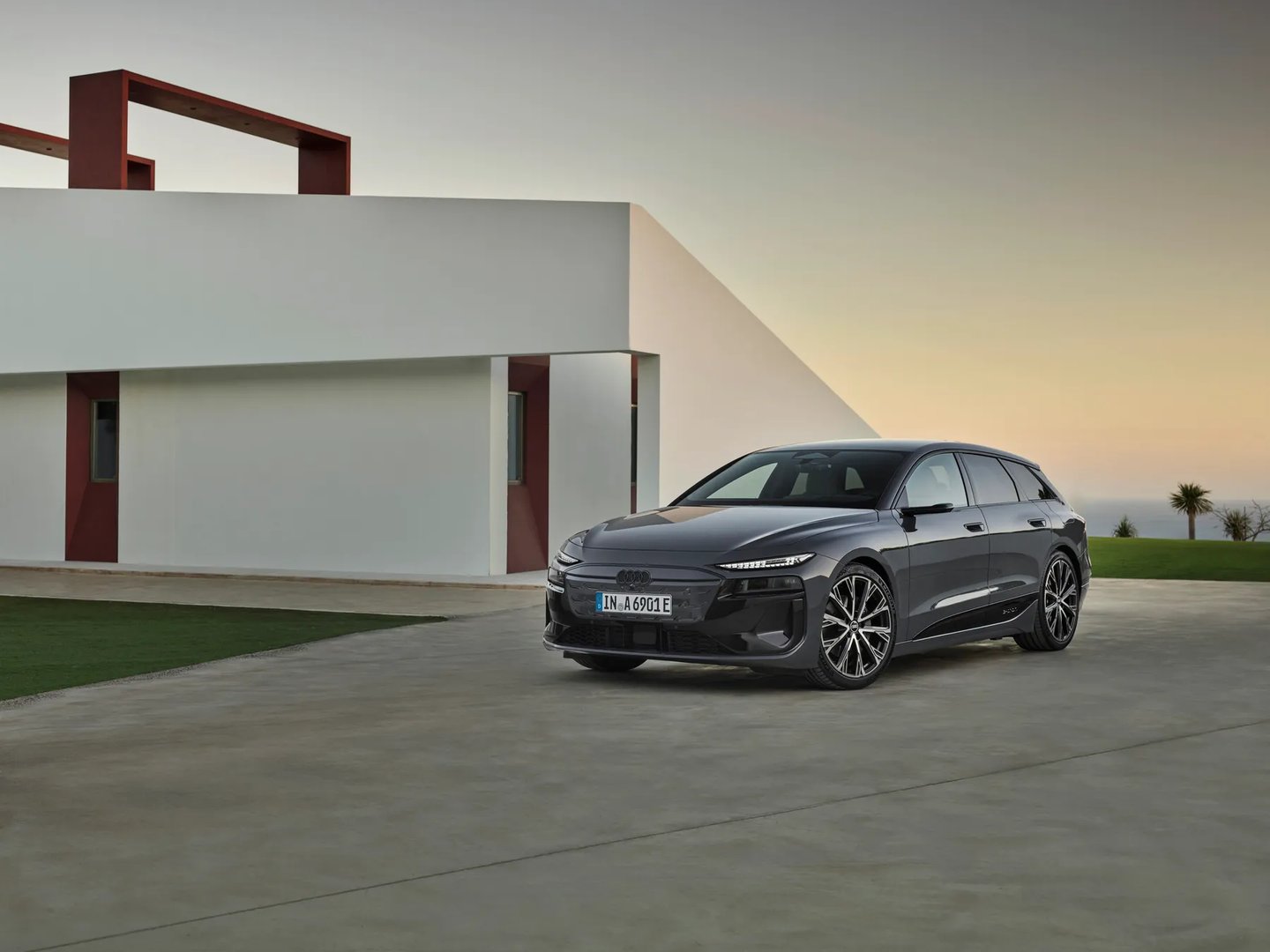 audi_A6_e-tron_1_generation__Estate_5-door__7.jpg
