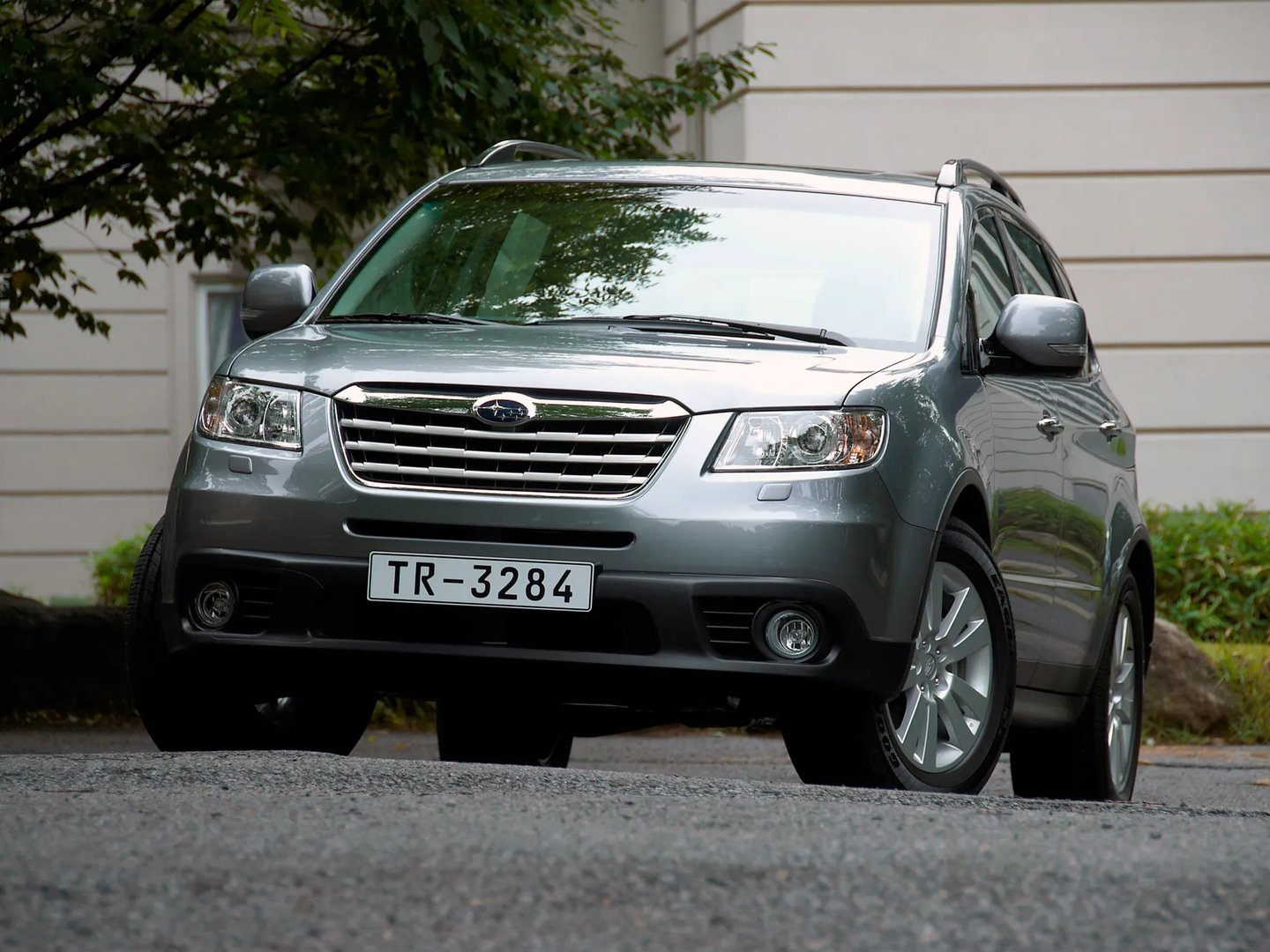 Subaru_Tribeca_1_generation_restyling__SUV_5-doors__2.jpg