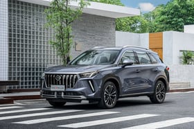 Motor Trumpchi GS4 Plus