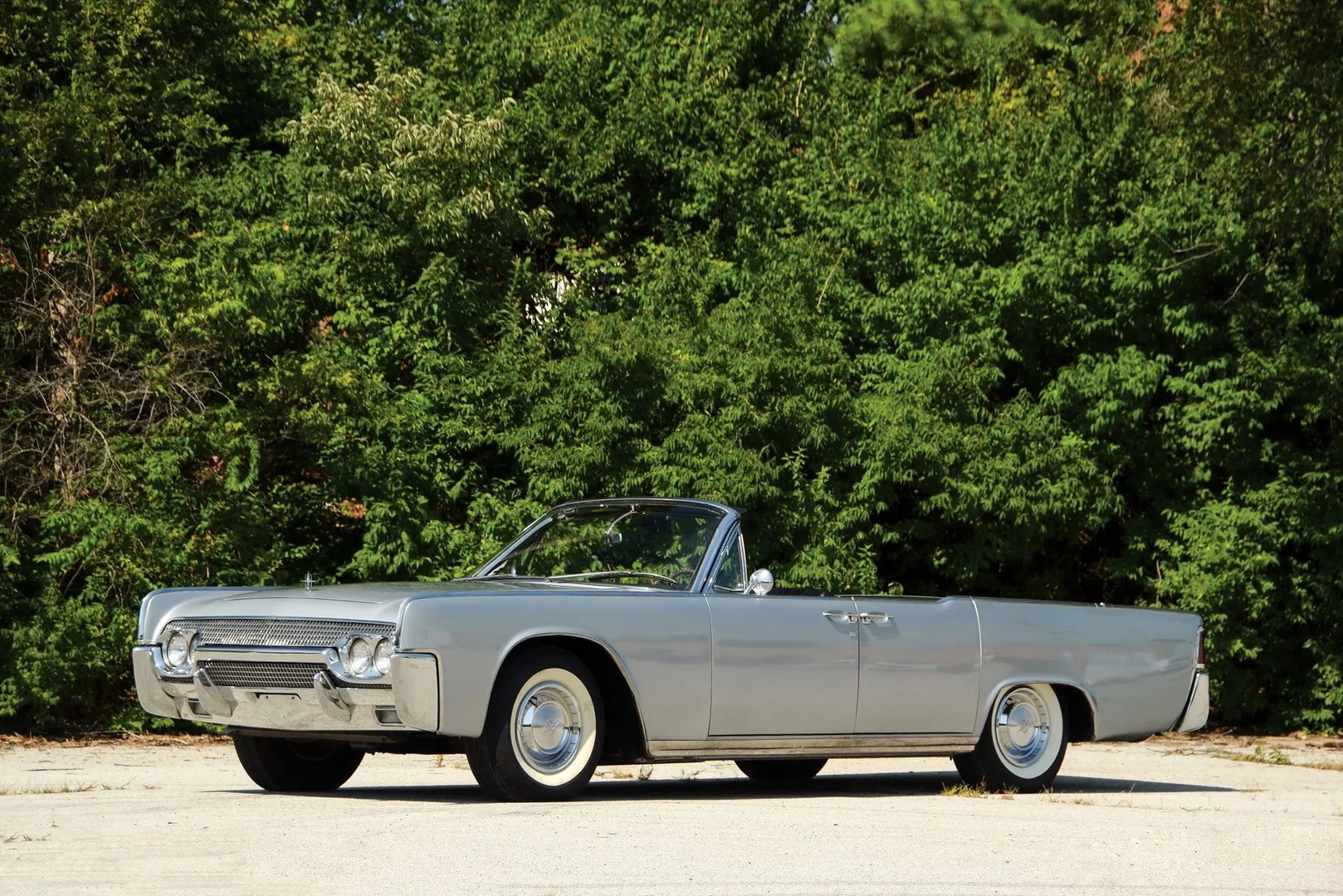 Lincoln_Continental_4_generation__Cabrio__4.jpg