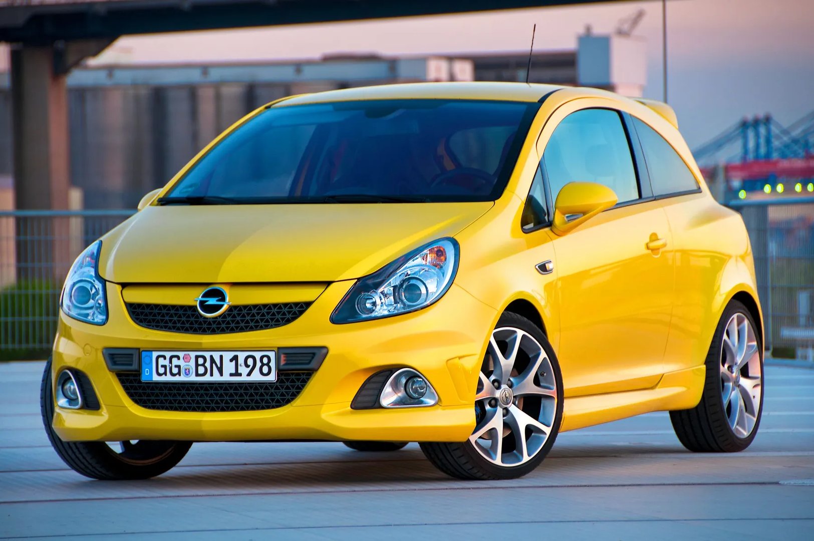 Opel_Corsa_OPC_4_generation_restyling_1__Mini_3-doors__5.jpg