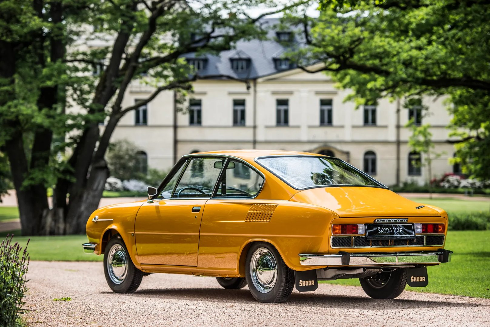 Skoda_100_Series_1_generation__Coupe__9.jpg