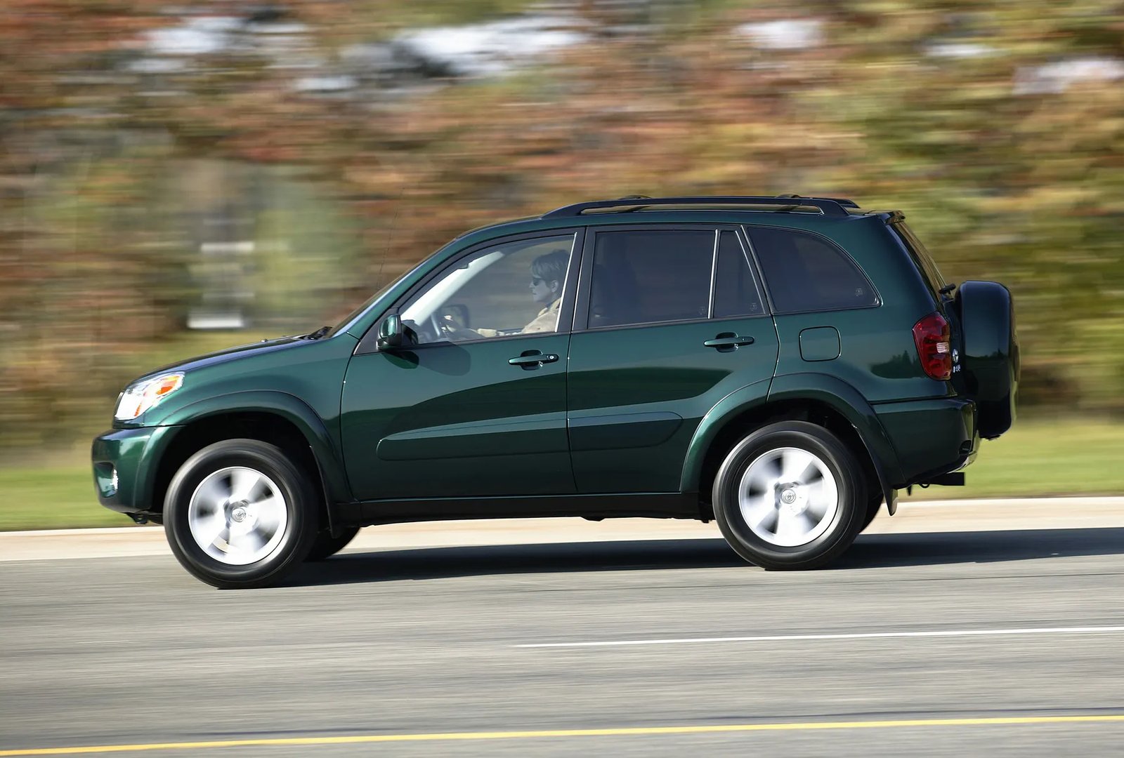 Toyota_RAV4_2_generation_restyling__SUV_5-doors__6.jpg