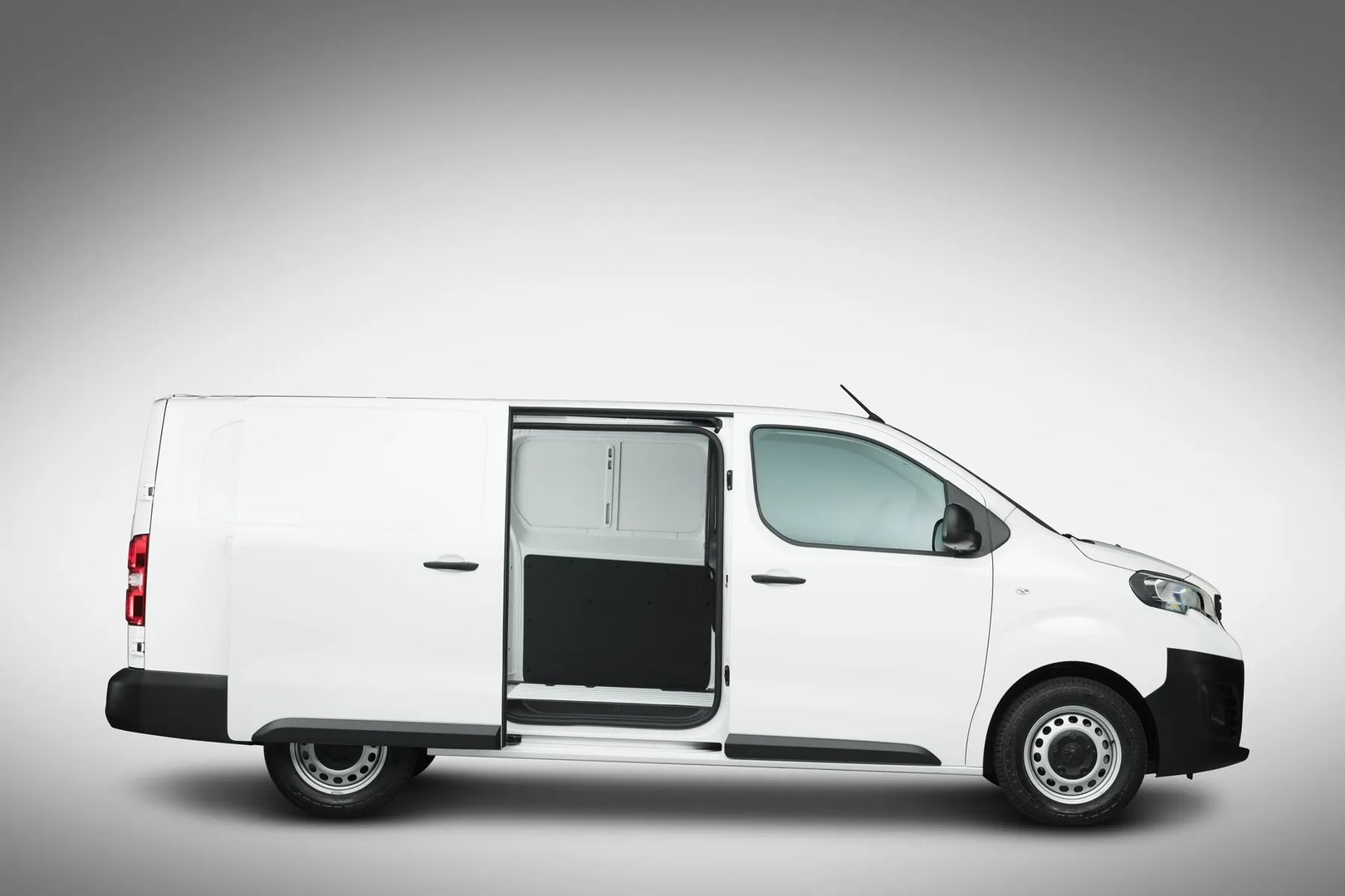 Peugeot_Expert_3_generation__Minivan_Long__9.jpg