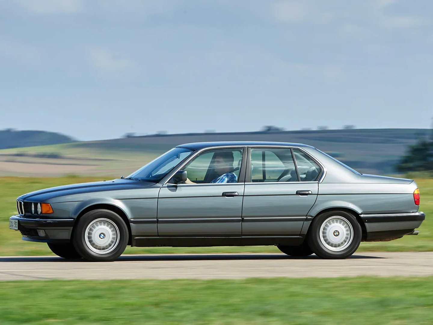BMW_7_series_2_generation__Sedan_Long__1.jpg