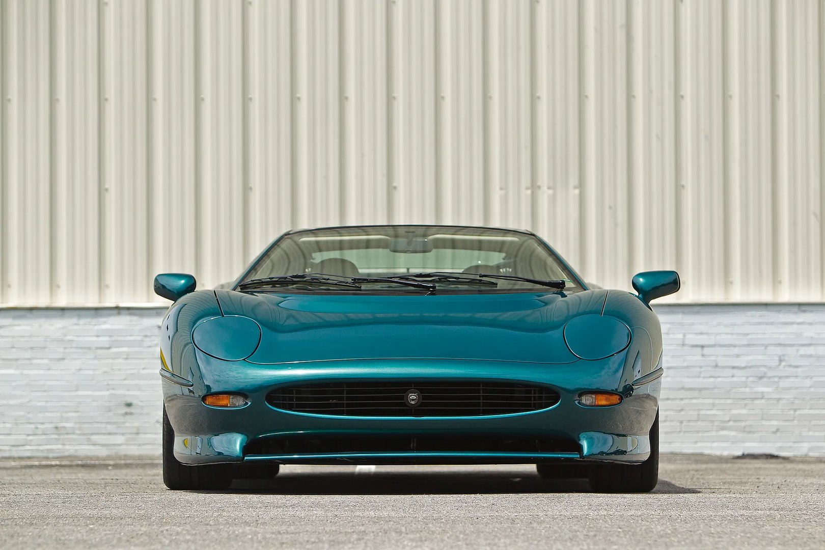 Jaguar_XJ220_1_generation__Coupe__4.jpg